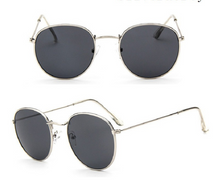 Load image into Gallery viewer, Women Retro Sunglasses
