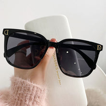 Load image into Gallery viewer, Fashion Oversized Sunglasses Woman Brand Designer Vintage Square Sun Glasses
